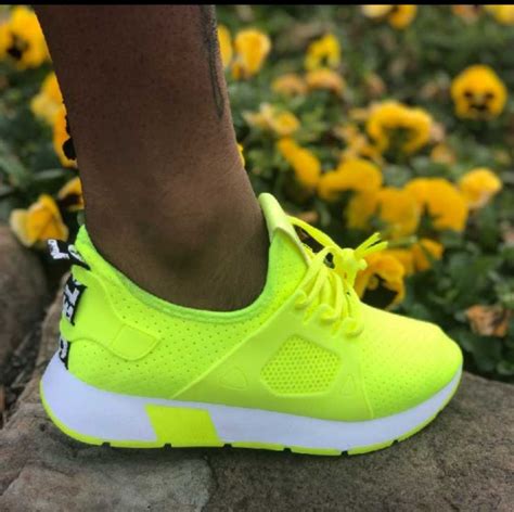 womens lime green shoes